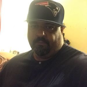 Meet your Posher, Carlos